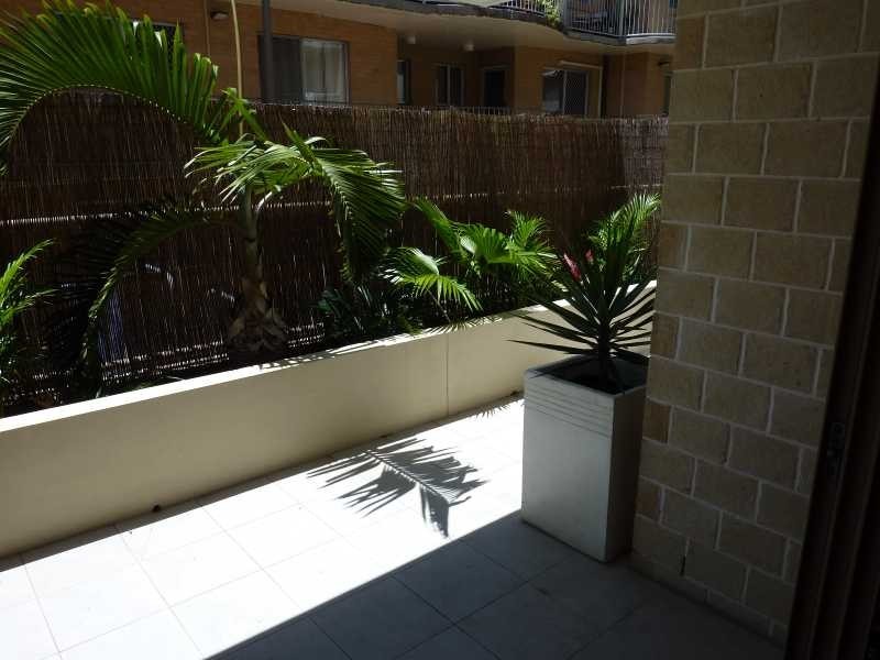 Unit 3/17 Lather, Southport QLD 4215
