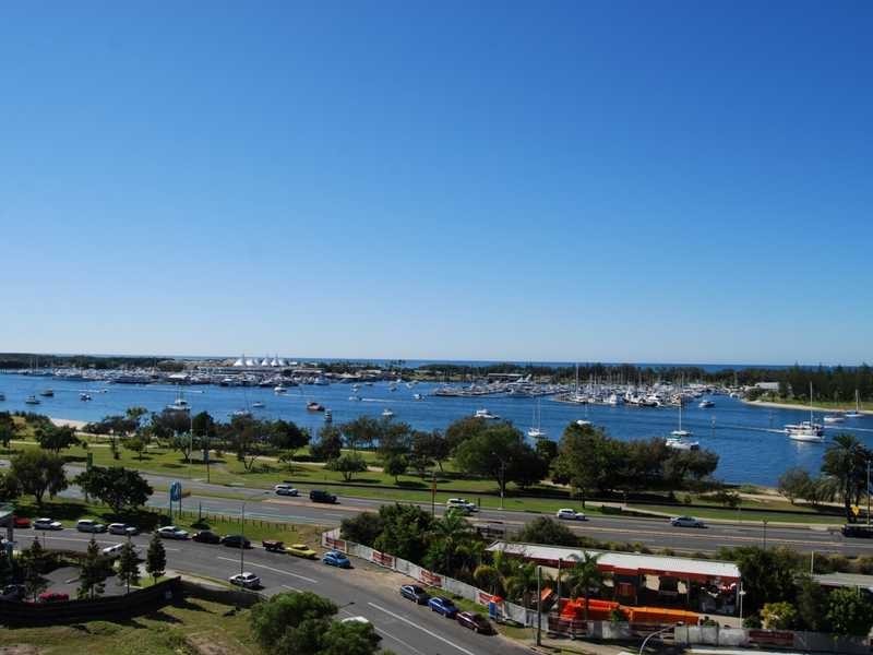 Apartment 1104/4 Como Crescent, Southport QLD 4215