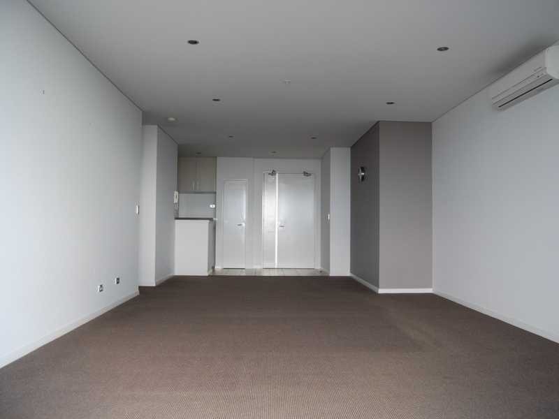 Apartment 1104/4 Como Crescent, Southport QLD 4215