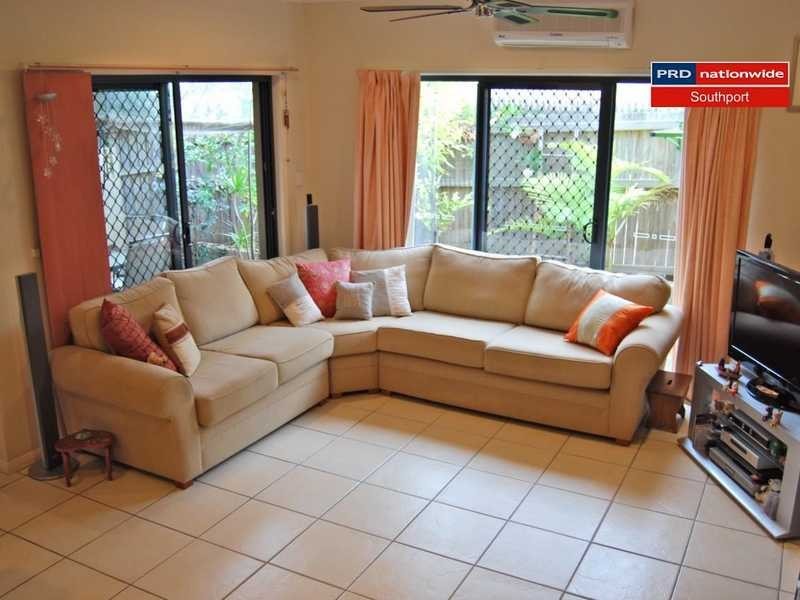 Unit 1/28 Blake Street, Southport QLD 4215