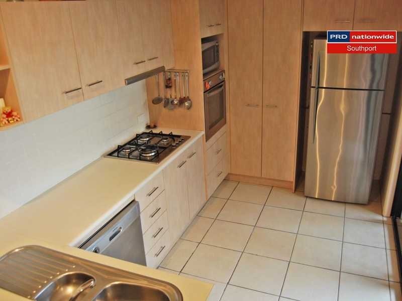Unit 1/28 Blake Street, Southport QLD 4215
