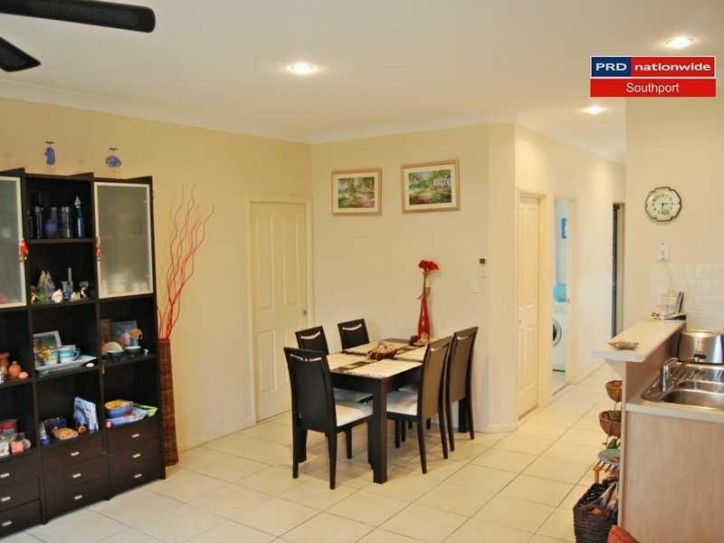 Unit 1/28 Blake Street, Southport QLD 4215