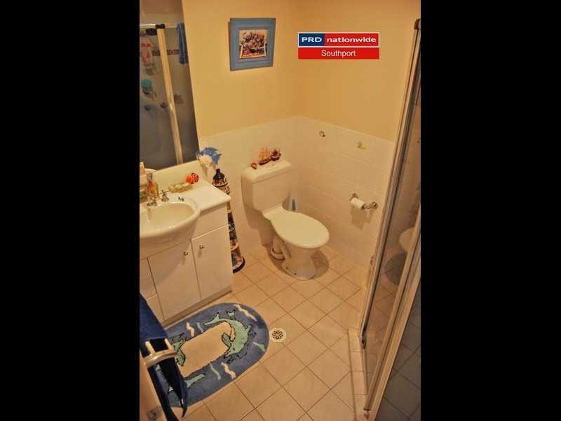 Unit 1/28 Blake Street, Southport QLD 4215