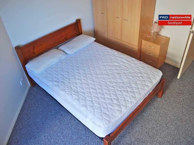 Unit 2/140 Marine Parade, Southport QLD 4215