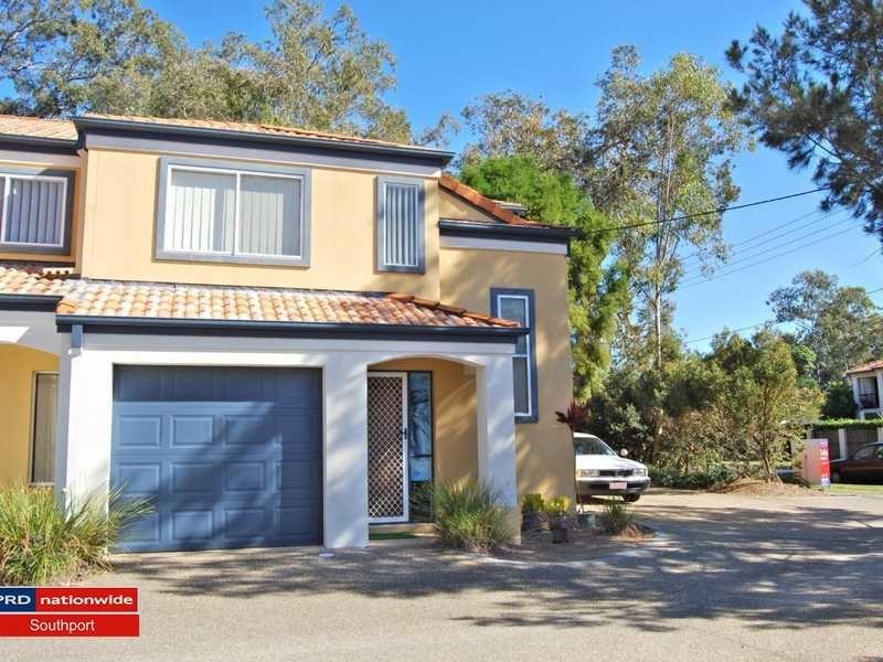 Unit 9/18 Blake Street, Southport QLD 4215