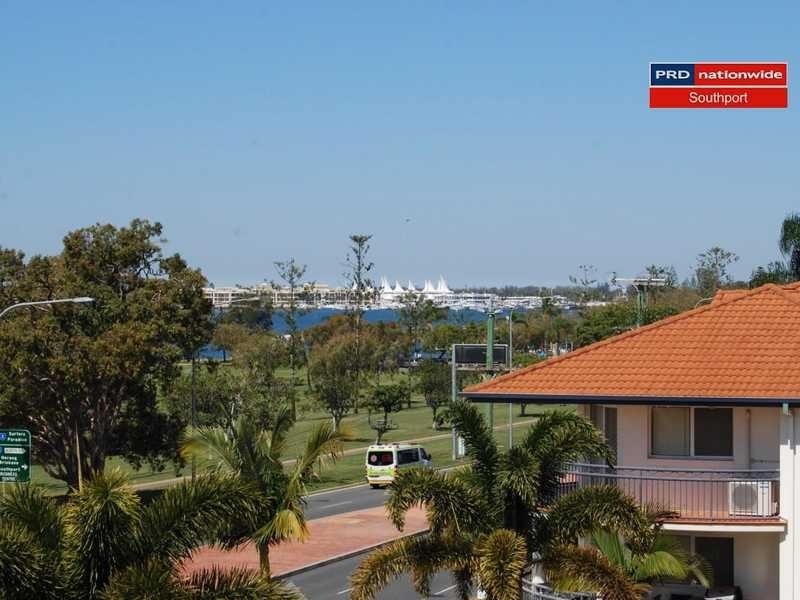 Unit 105/148 Marine  Parade, Southport QLD 4215