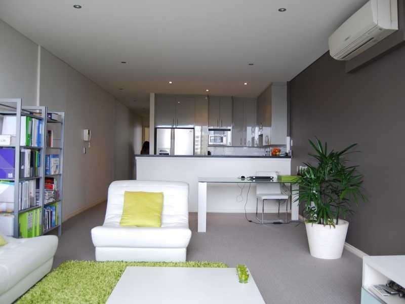 Apartment 406/3 Como Crescent, Southport QLD 4215