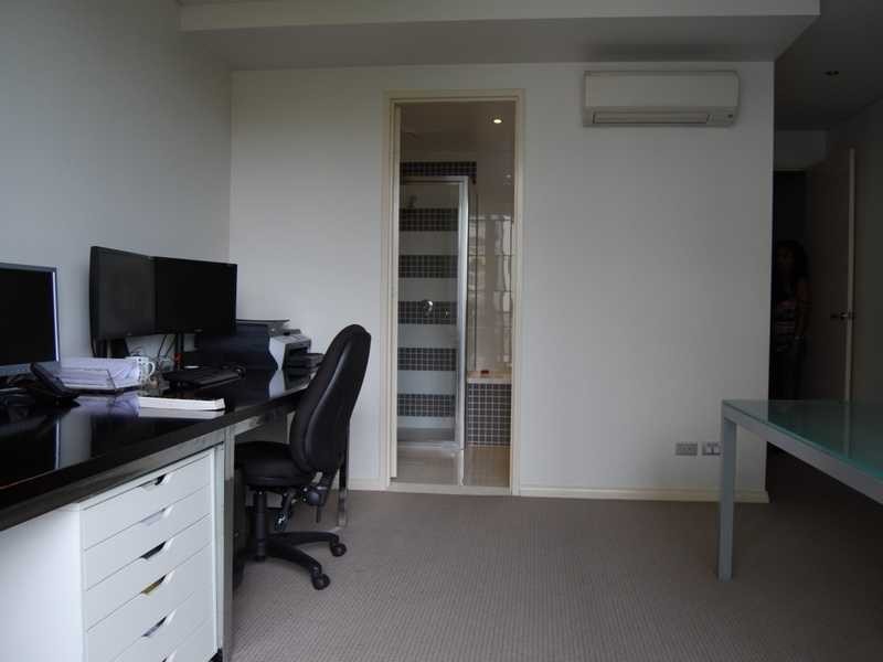 Apartment 406/3 Como Crescent, Southport QLD 4215