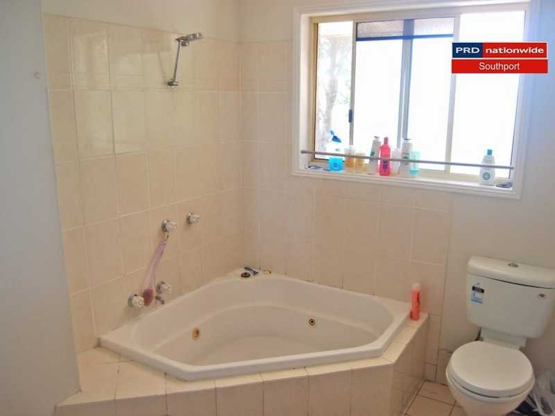 Unit 35/60 Whitby Street, Southport QLD 4215