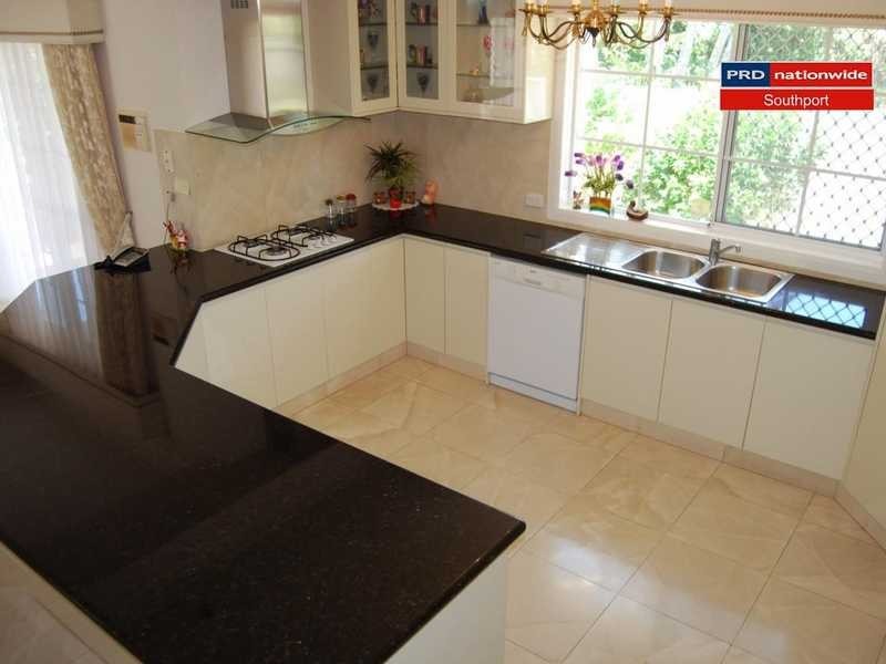 66/40 Cotlew Street East, Southport QLD 4215