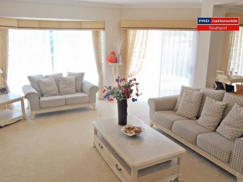 66/40 Cotlew Street East, Southport QLD 4215