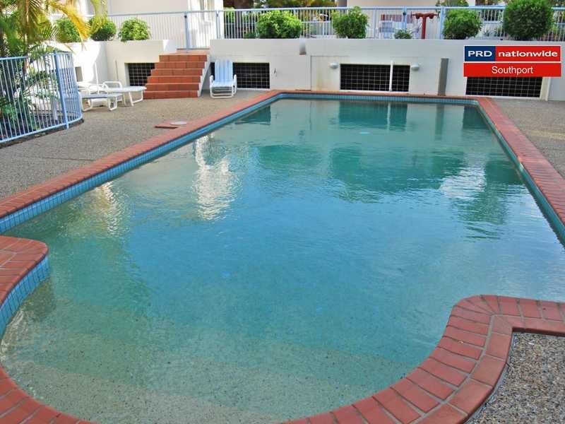 Unit 18/12 Lloyd Street, Southport QLD 4215