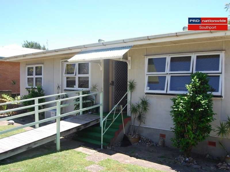115 Falconer Street, Southport QLD 4215