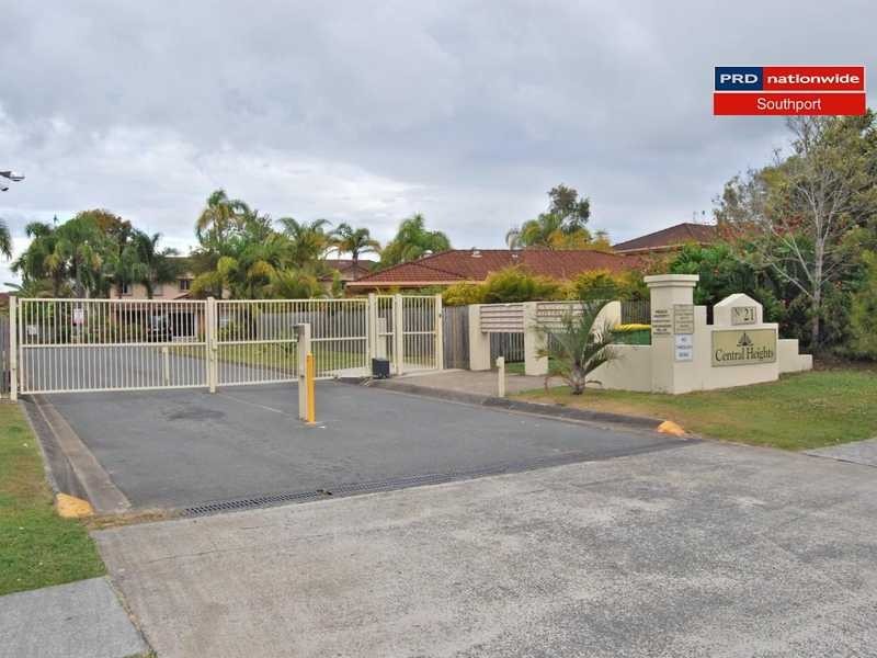 Unit 12/21 Usher Avenue, Labrador QLD 4215