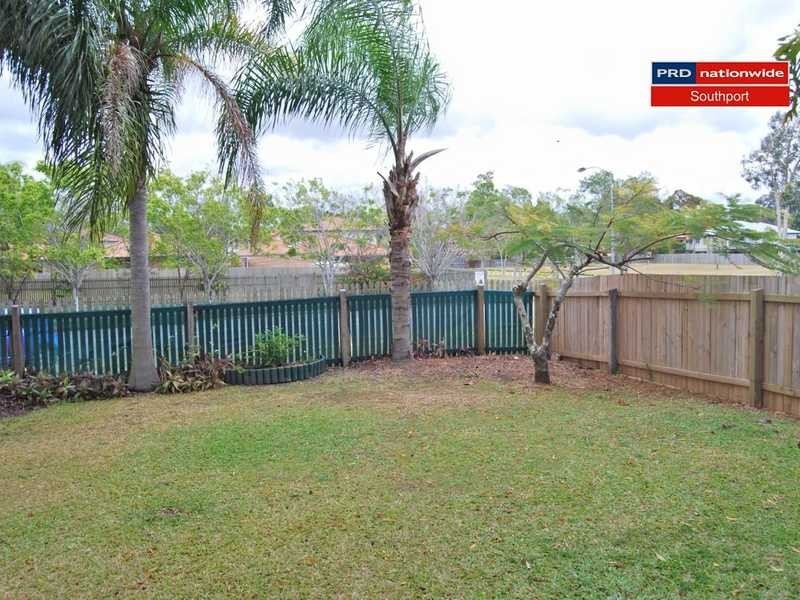 Unit 12/21 Usher Avenue, Labrador QLD 4215