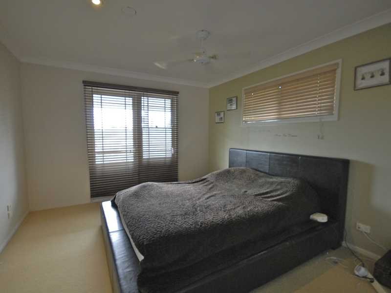 42 Paddington Drive, Carrara QLD 4211