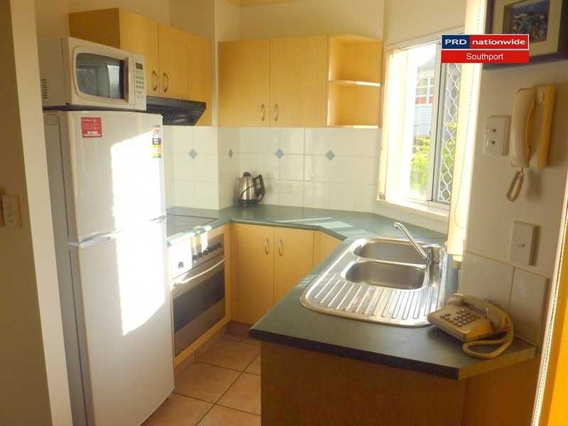 Unit 17/148 Marine  Parade, Southport QLD 4215