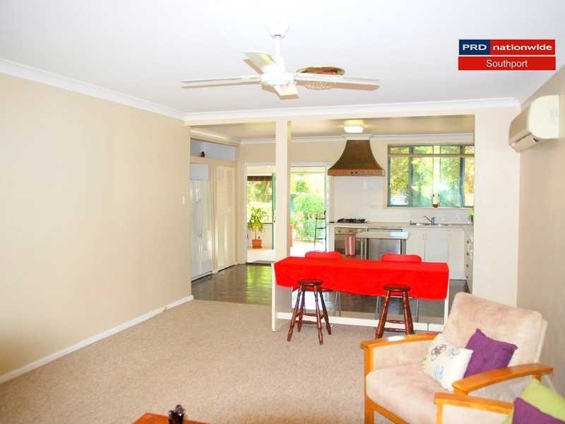 14 Joan Street, Southport QLD 4215