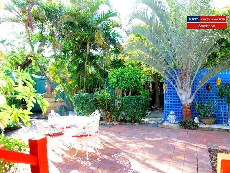 14 Joan Street, Southport QLD 4215