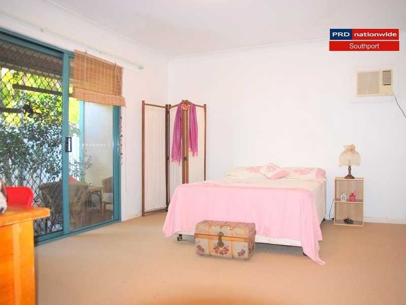 14 Joan Street, Southport QLD 4215