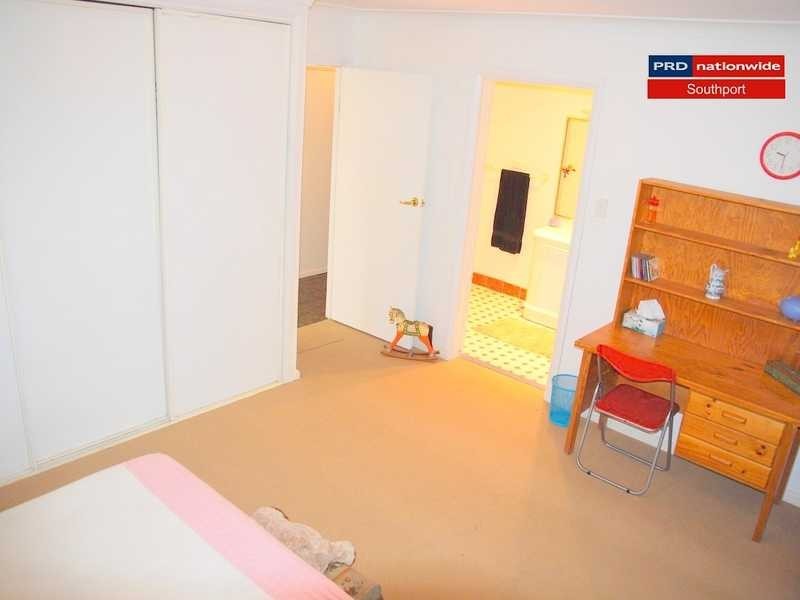 14 Joan Street, Southport QLD 4215