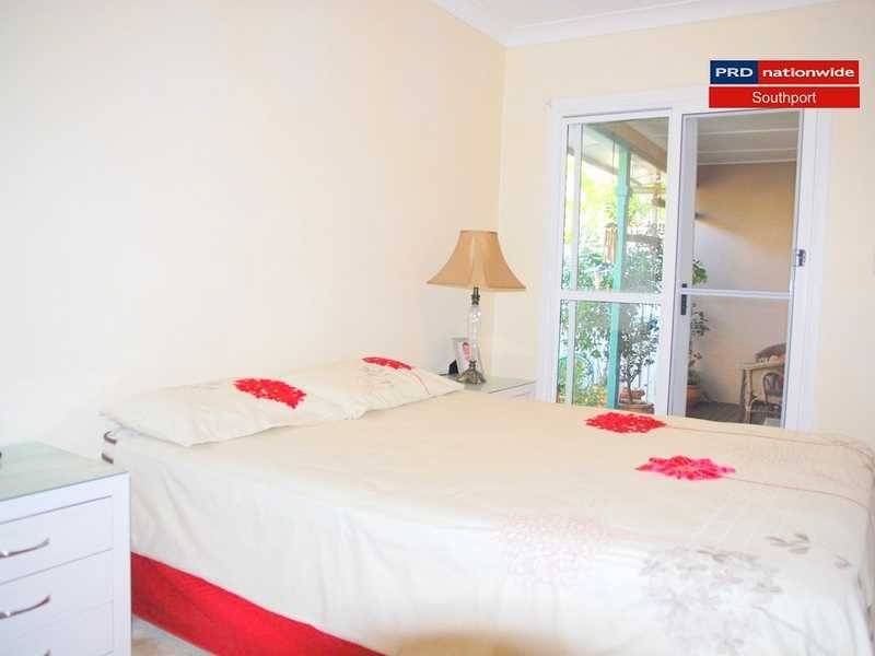 14 Joan Street, Southport QLD 4215