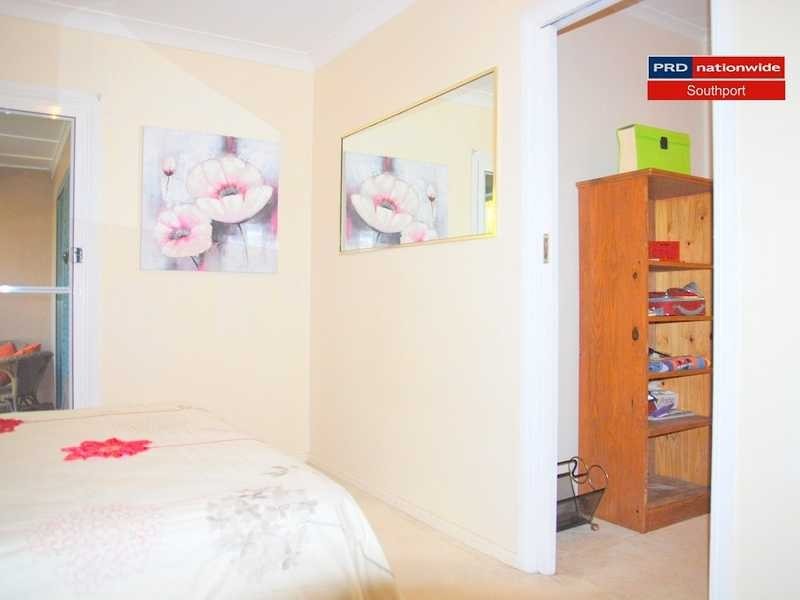 14 Joan Street, Southport QLD 4215