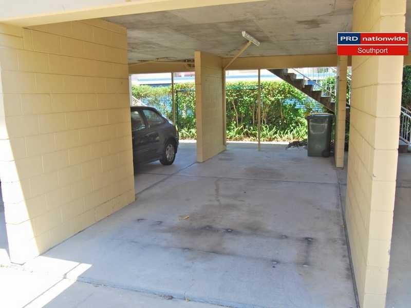 Unit 4/29 Bath Street, Labrador QLD 4215