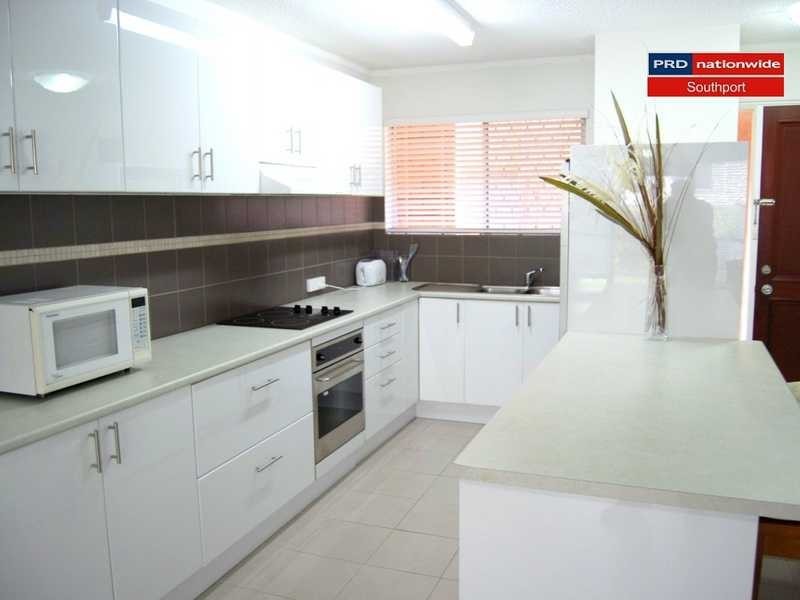 Unit 2/128 Marine Parade, Southport QLD 4215