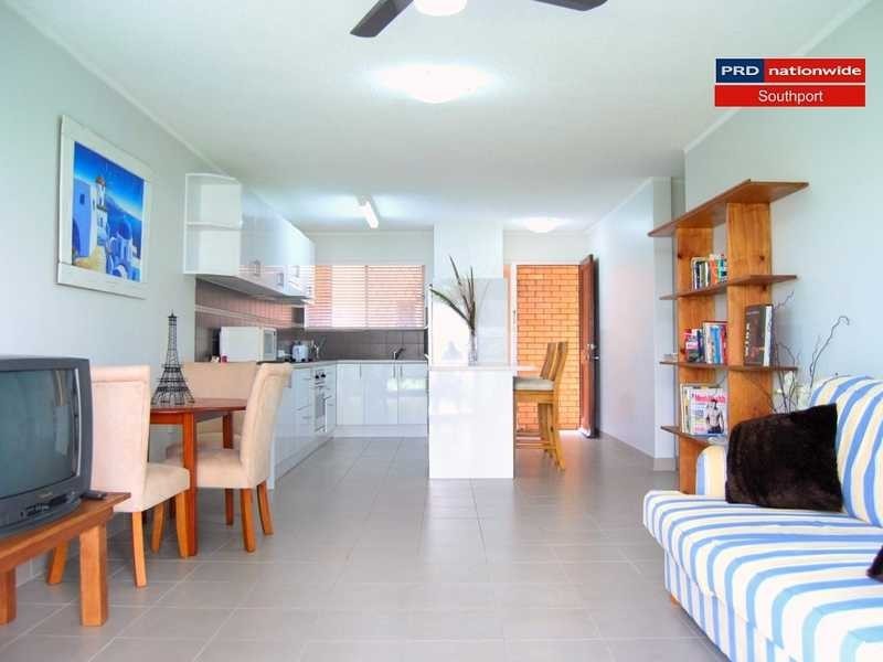 Unit 2/128 Marine Parade, Southport QLD 4215