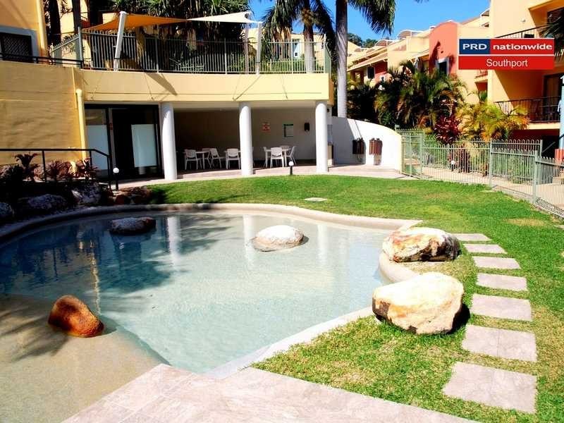 Unit A36/1 Great Hall Drive, Miami QLD 4220