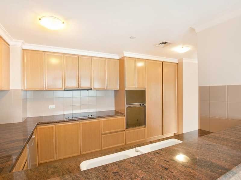 Apartment C18-2/75 Brighton Parade, Southport QLD 4215