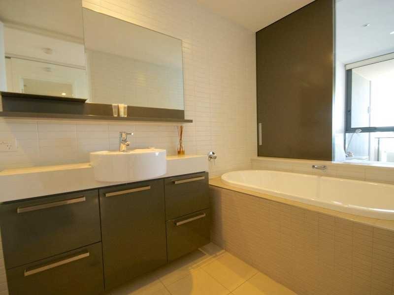 Apartment 3504/323 Bayview Street, Hollywell QLD 4216