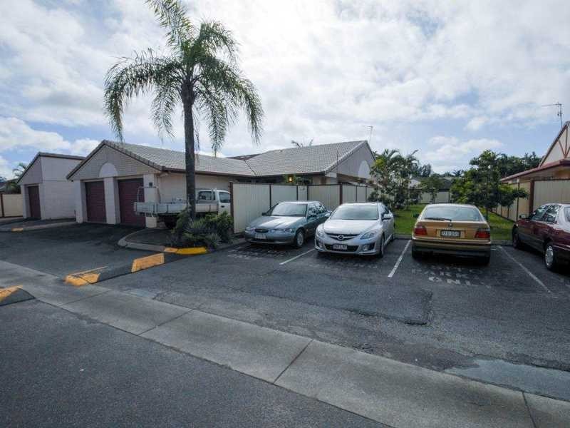 Unit/31/128 Benowa Road, Southport QLD 4215
