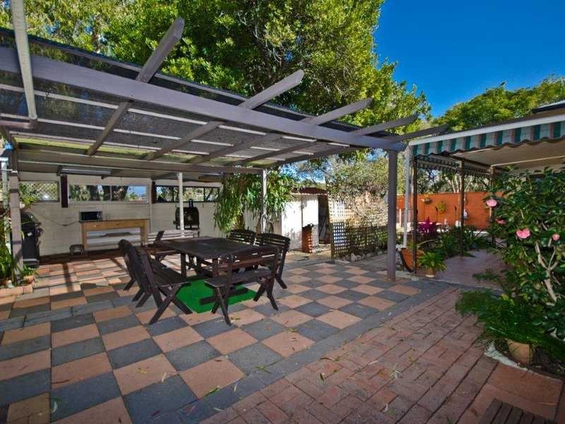 8 Chuter Avenue, Southport QLD 4215