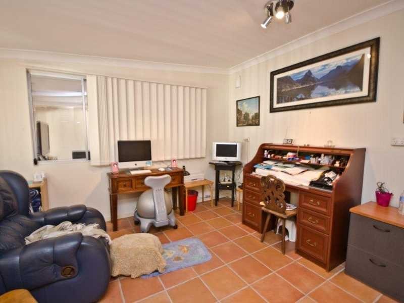 8 Chuter Avenue, Southport QLD 4215