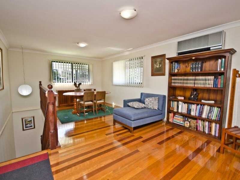 8 Chuter Avenue, Southport QLD 4215