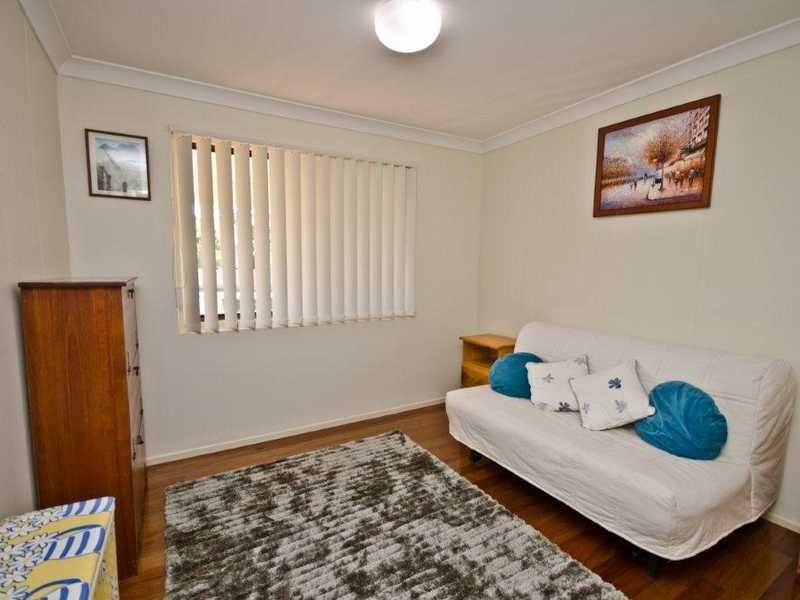 8 Chuter Avenue, Southport QLD 4215