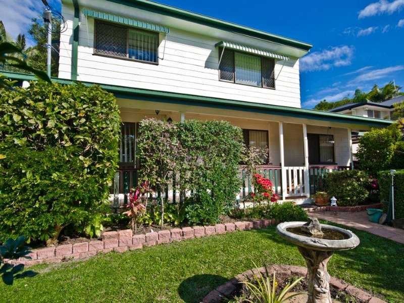 8 Chuter Avenue, Southport QLD 4215