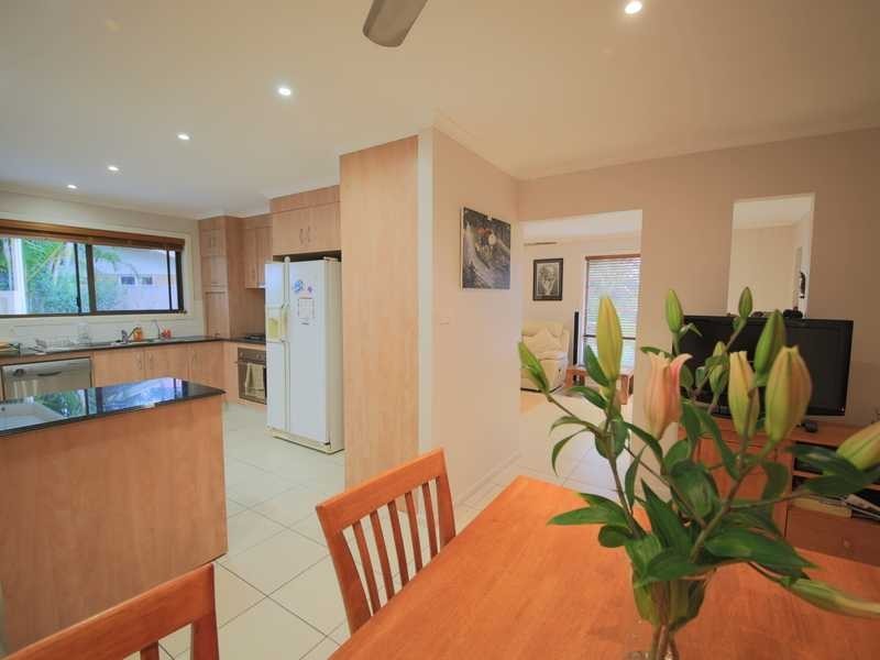 12 Koitaki Ct, Runaway Bay QLD 4216