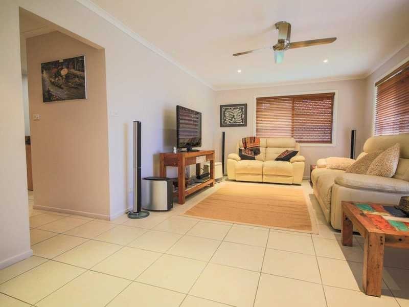 12 Koitaki Ct, Runaway Bay QLD 4216