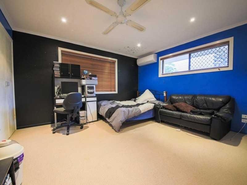 12 Koitaki Ct, Runaway Bay QLD 4216
