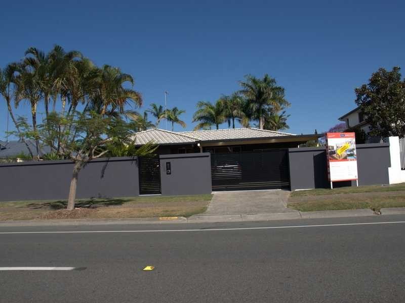64 Campbell Street, Sorrento QLD 4217