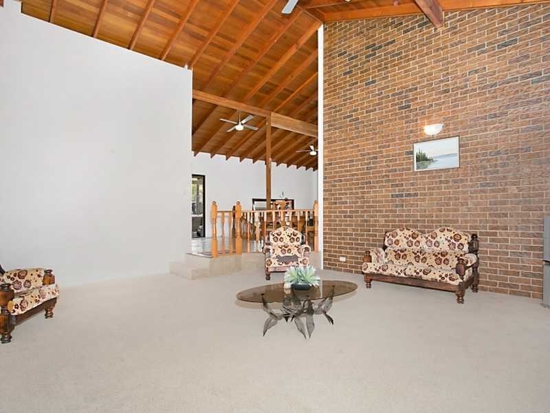 3 Nowra Ct, Helensvale QLD 4212