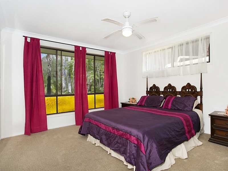 3 Nowra Ct, Helensvale QLD 4212