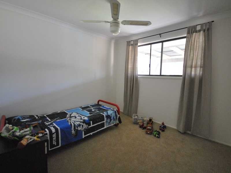 3 Nowra Ct, Helensvale QLD 4212