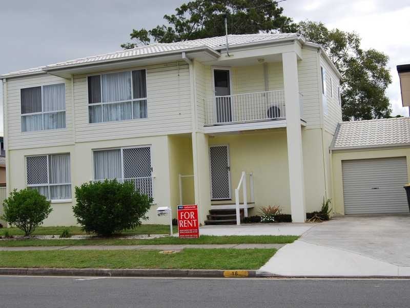 16A Loder Street, Biggera Waters QLD 4216