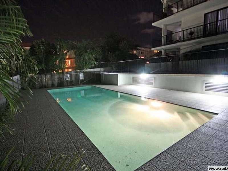 12 / 15-17 Lloyd Street, Southport QLD 4215