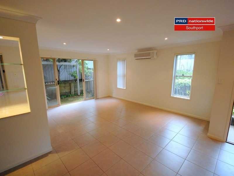 4/32-34 Margaret Street, Southport QLD 4215