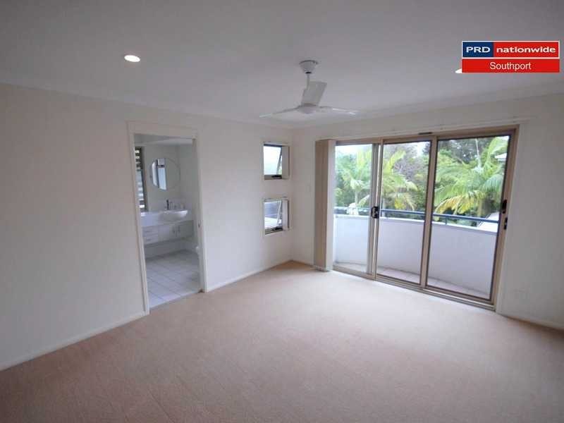 4/32-34 Margaret Street, Southport QLD 4215